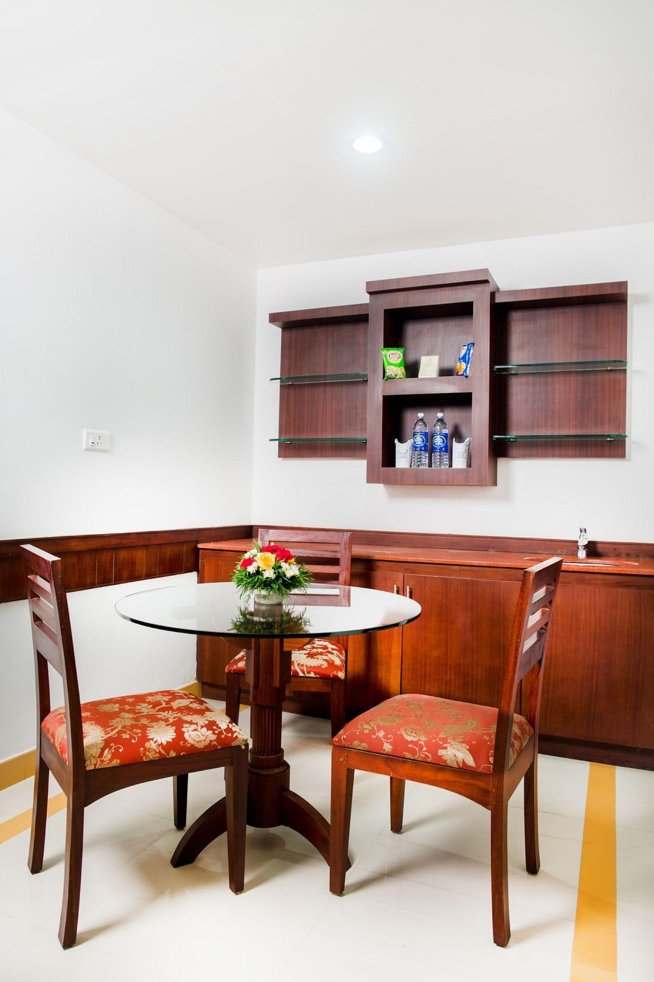 Rustic Leisures Llp Hotel Kochi Bagian luar foto