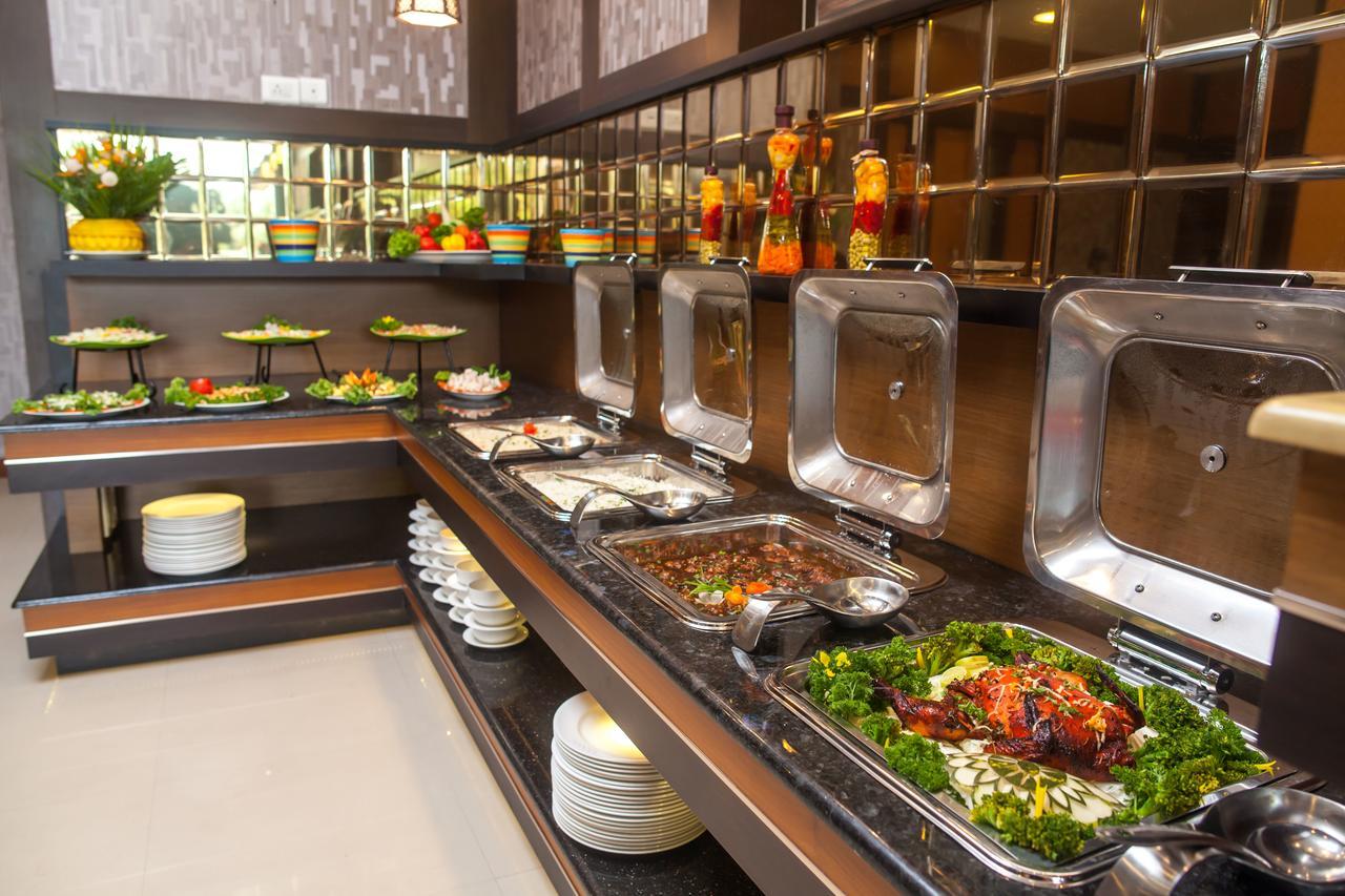 Rustic Leisures Llp Hotel Kochi Bagian luar foto